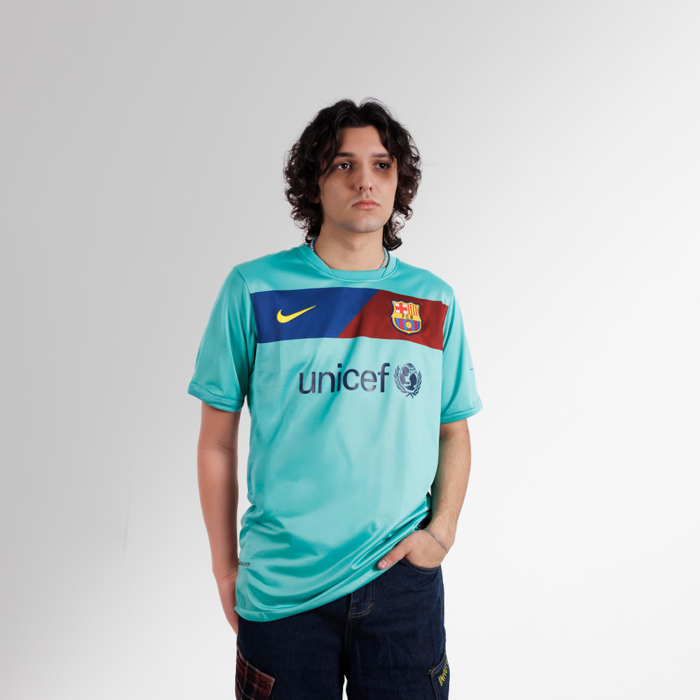 Ретро / Барселона (10-12) / Гостевая