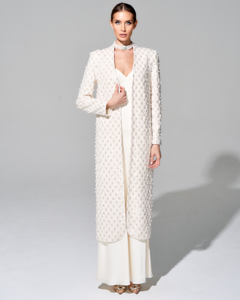 Кардиган из премиального твида с отделкой жемчугом