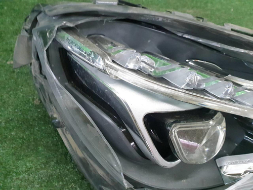 Битая Фара правая Mercedes E W212 (2013-2016) LED