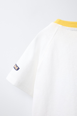 ZARA X PUKAS ФУТБОЛКА PUKAS SURF С ПРИНТОМ, БЕЛЫЙ