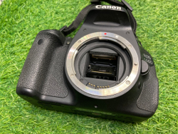 Canon 600D kit 18-55mm 3.5-5.6 III (5.300 кадров)