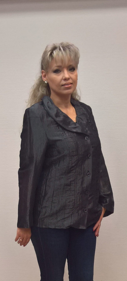 Серый тонкий пиджак без подкладки