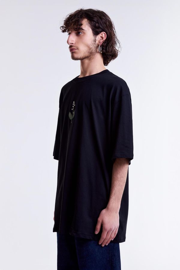 Футболка Ландыш Черная - фото 7