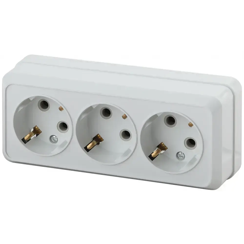 Розетка Intro Quadro 2-206-01 с заземлением трехместная 3х2P+E 16А-250В IP20 открытой установки белая