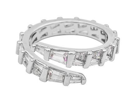 Кольцо "Спираль" с кристаллами