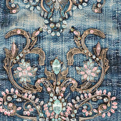 Деним и стразы