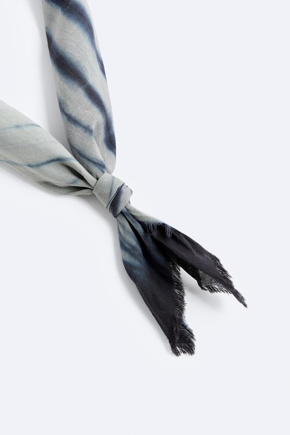 ZARA БАНДАНА С ПРИНТОМ ТАЙ-ДАЙ, СИНИЙ