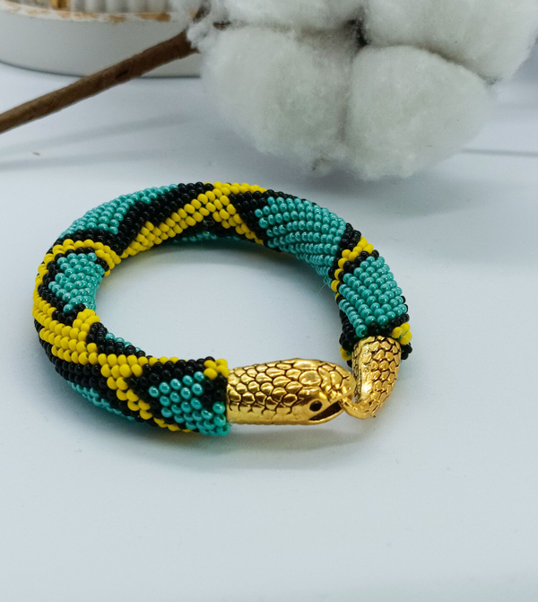 Браслет из бисера Змейка