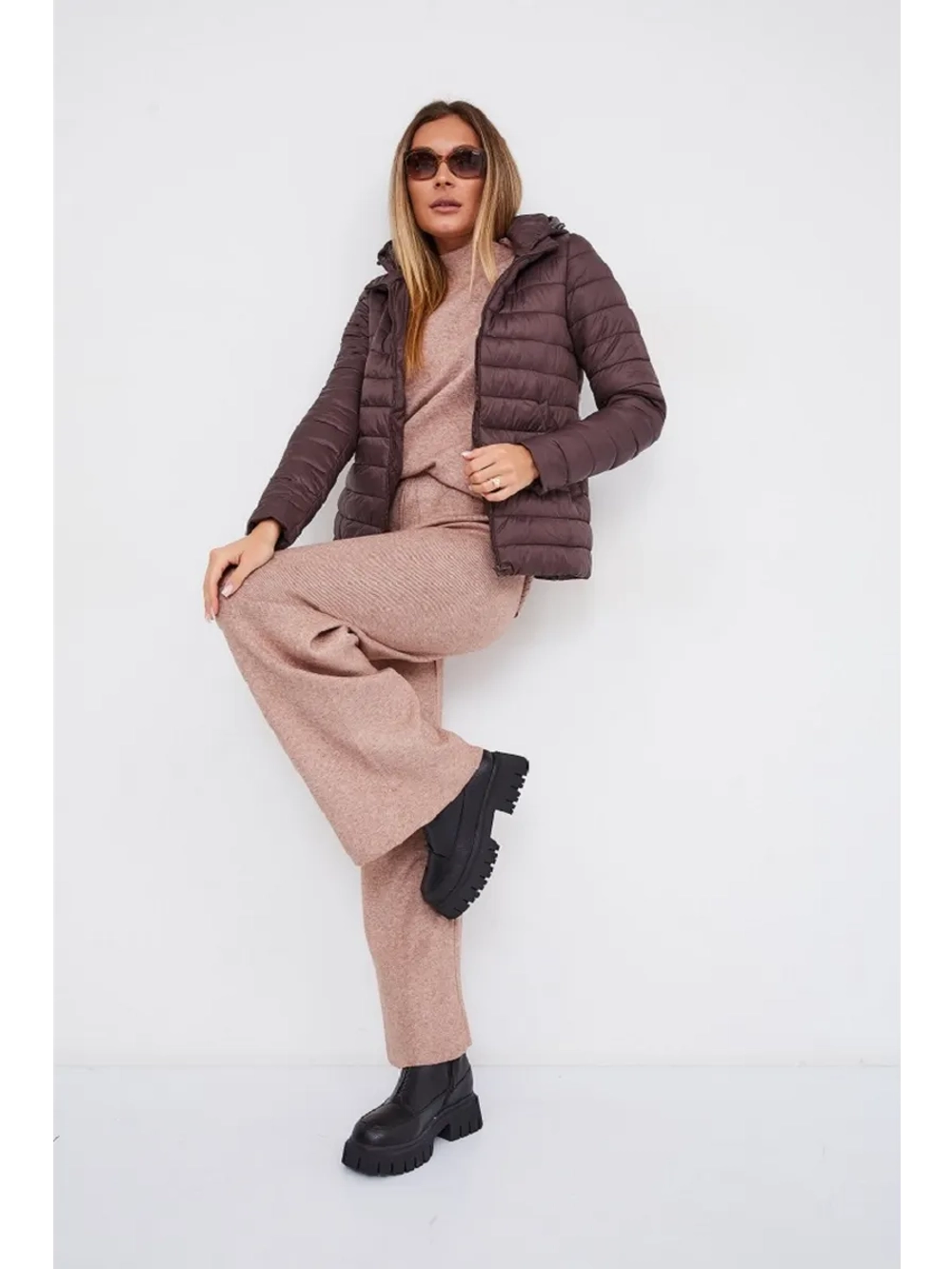 Куртка стеганая с капюшоном легкая