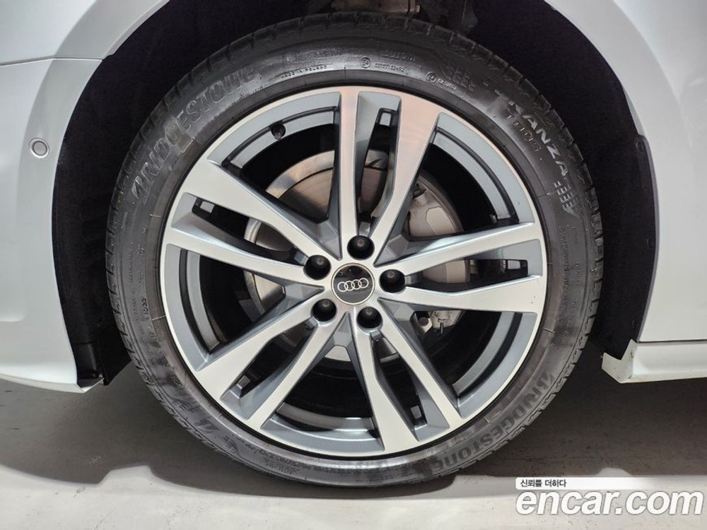 Audi A6 (C8) 40 TDI Premium (07.2022)