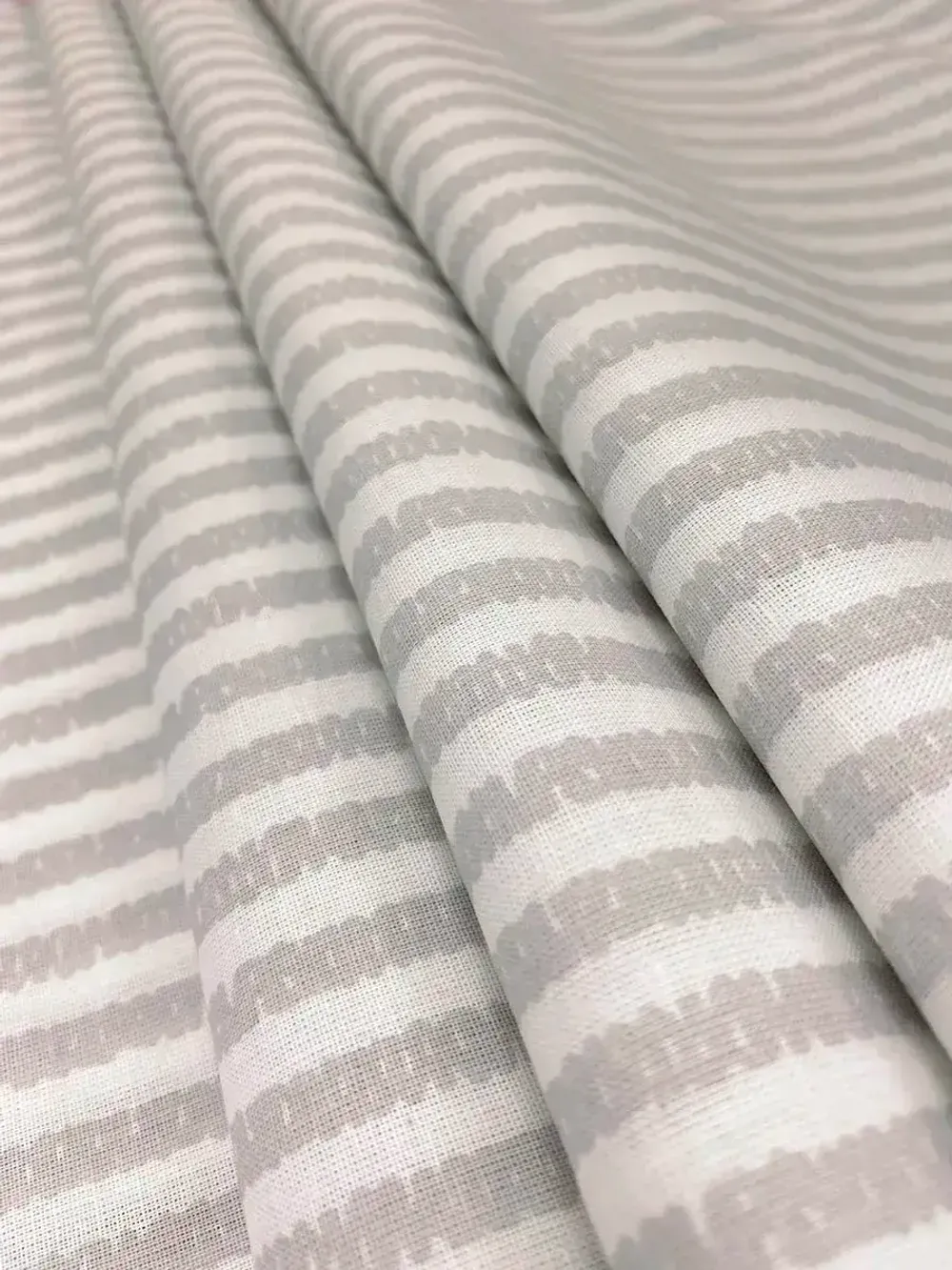 Декоративная наволочка с рюшами, оборками "Лутон" 40х60 см, 1 шт, без молнии