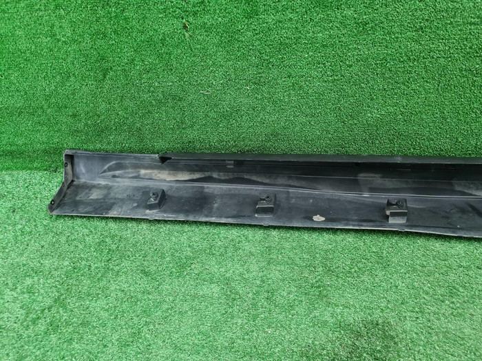 Накладка порога правая Volvo S90 (2016-н.в.)