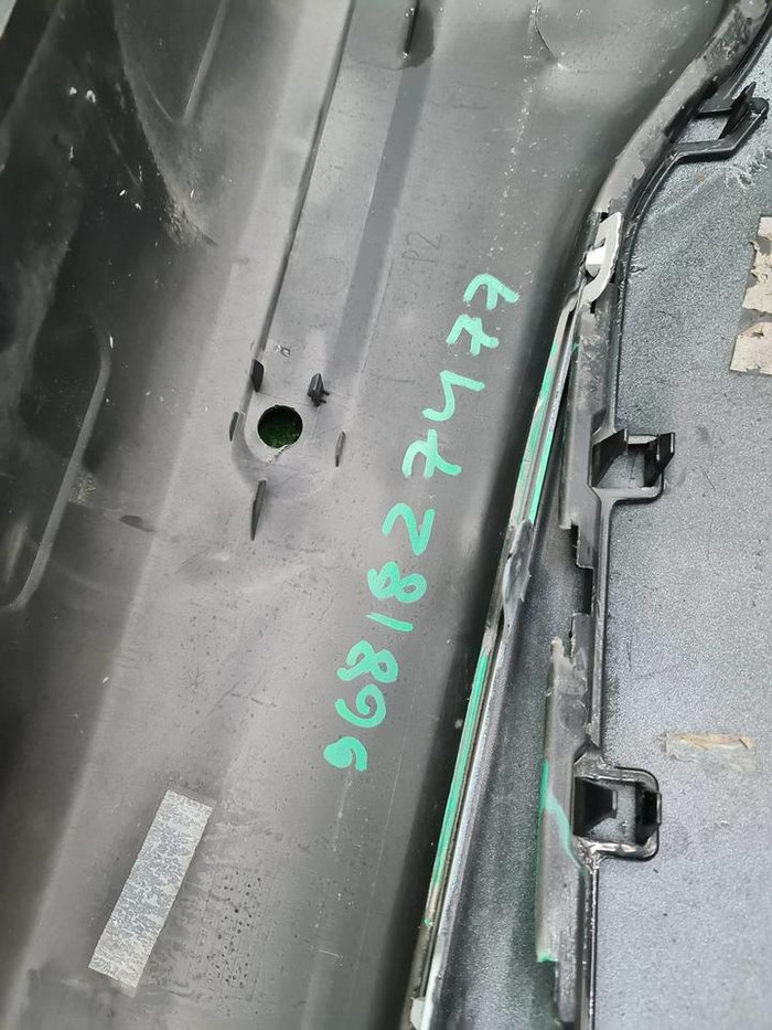 Бампер задний Citroen C3 Picasso (2008-2017)