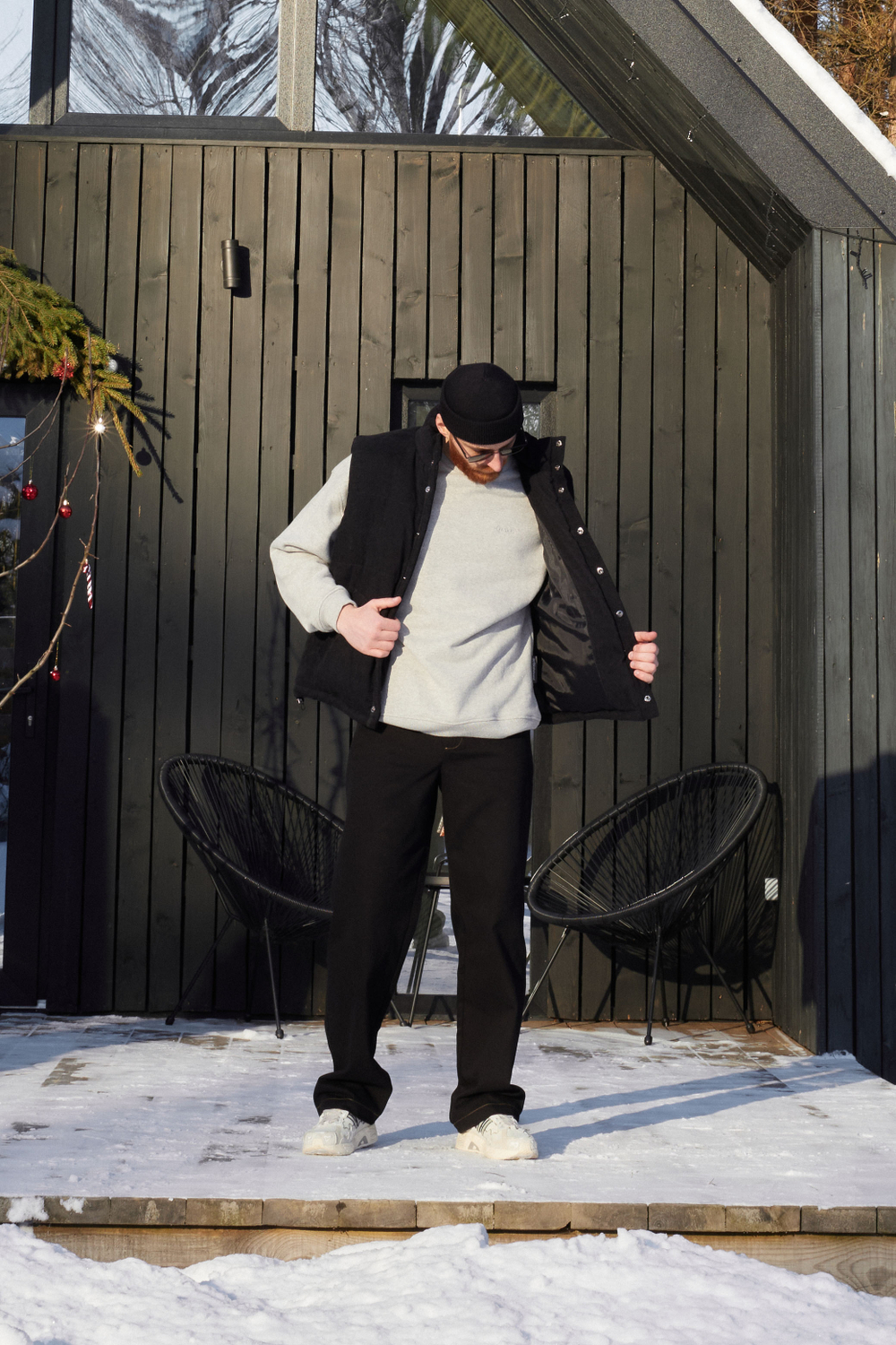 Жилетка утепленная черная "Velvet"