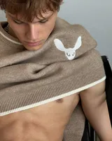 Кофейный свитер 