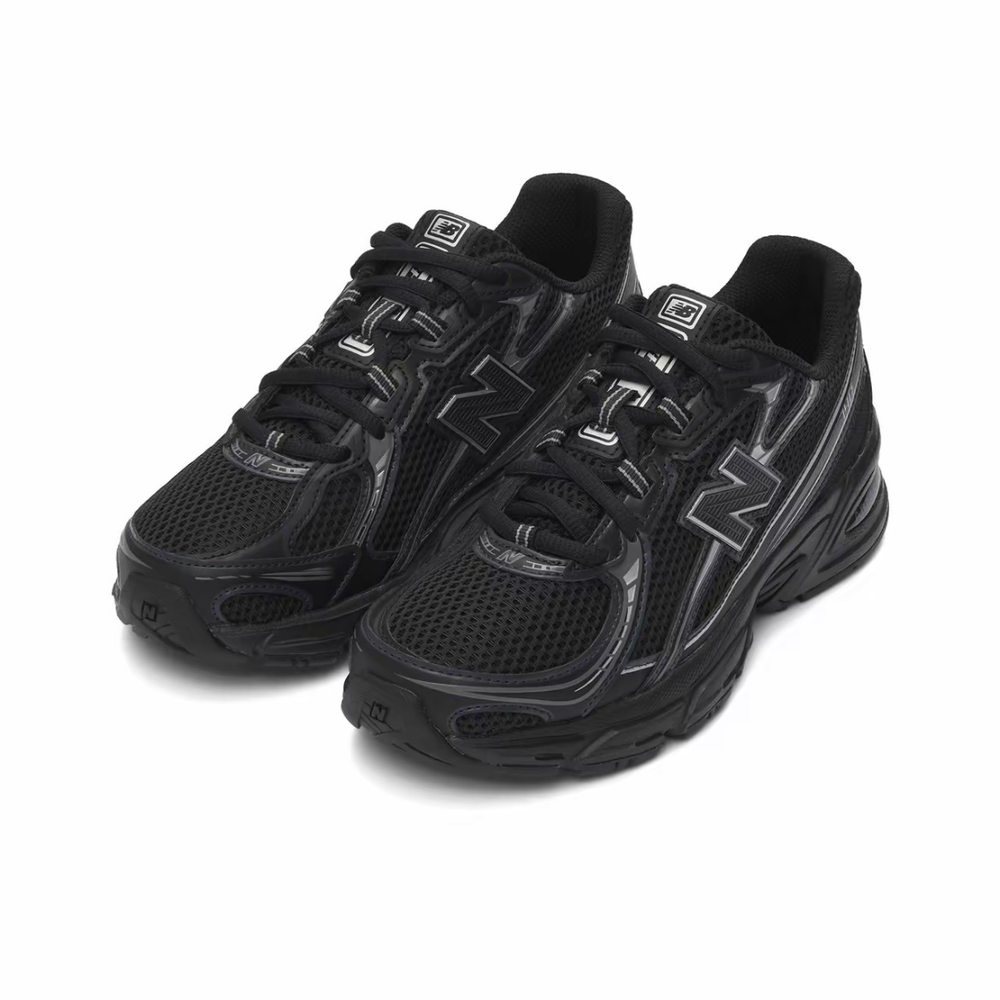 New Balance 740 "Black Silver"