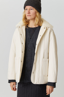 Стеганый жилет на пуговицах из черного вареного хлопка