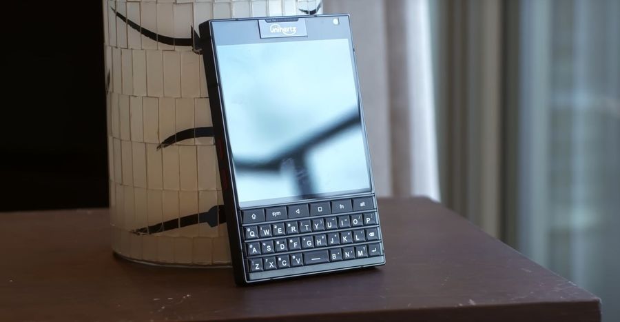 Unihertz Titan 2 — смартфон с физической QWERTY-клавиатурой на Android 15 | BlackBerry Russia