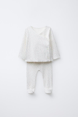 ZARA КОМПЛЕКТ ИЗ ФУТБОЛКИ И ЛЕГГИНСОВ С ЦВЕТОЧНЫМ ПРИНТОМ, БЕЛЫЙ