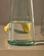 Ваза из переработанного прозрачного стекла Izai