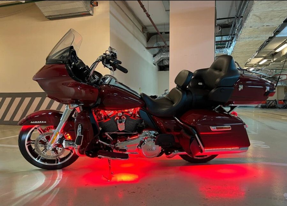 Harley Davidson Road Glide Limited 114 ( Stiletto Red)