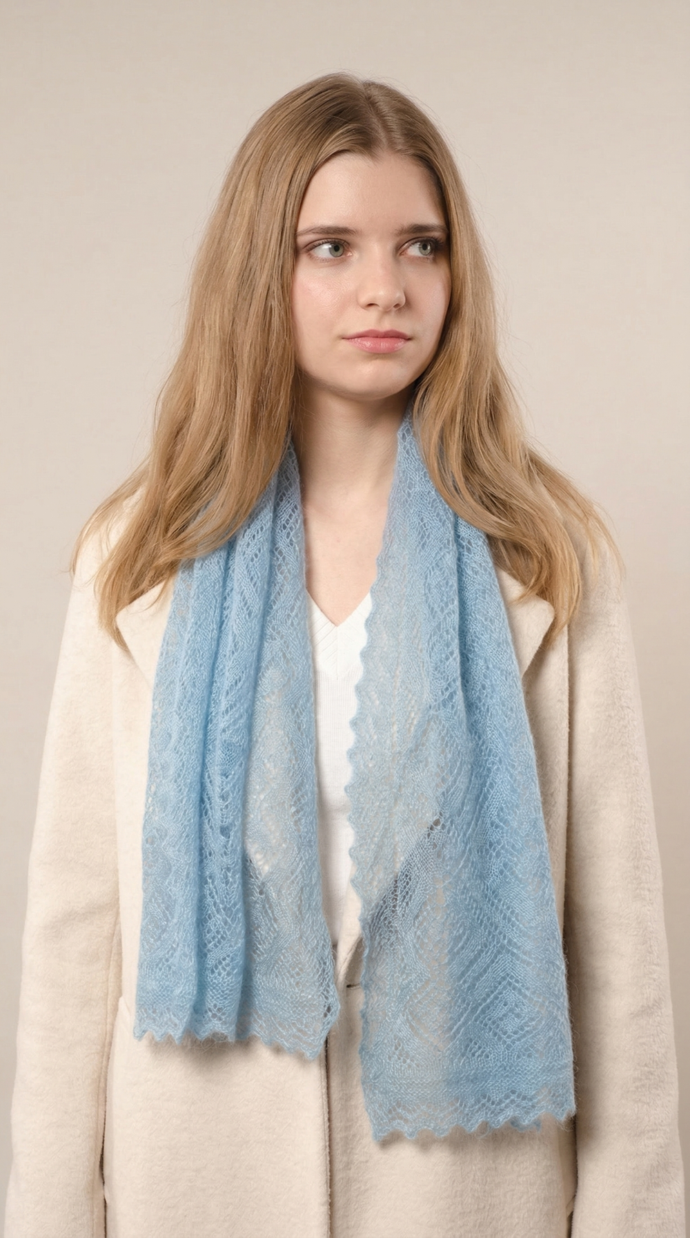 Оренбургский пуховый палантин А12040-04 голубой