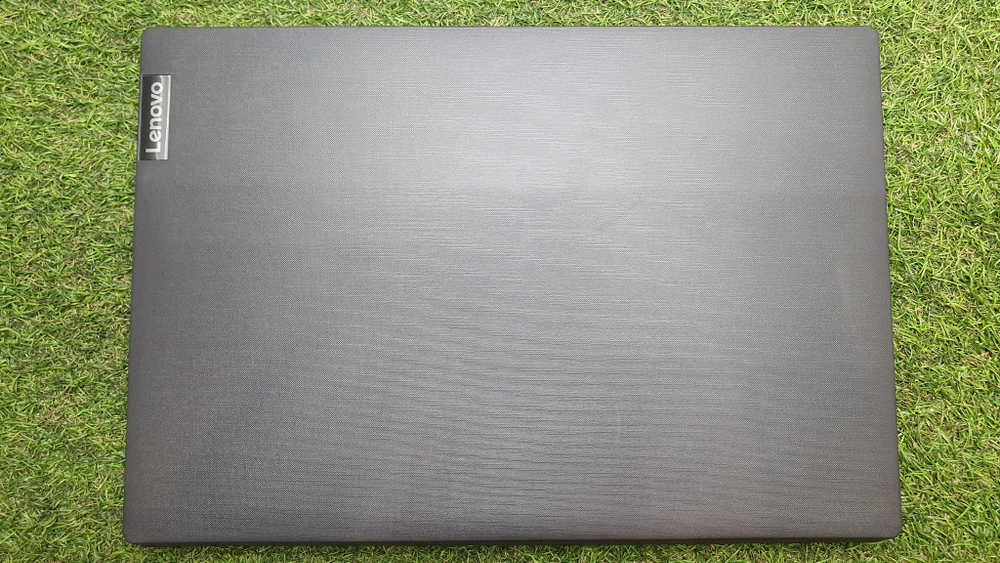 Ноутбук Lenovo Ryzen 5/8Gb/FHD/ V15 ADA 82C70005GE/Windows 10