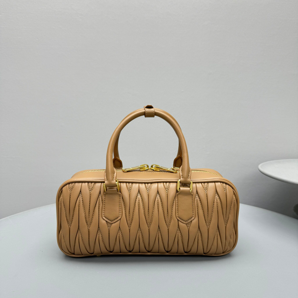 Miu Miu Arcadie Large Bag 27 cm