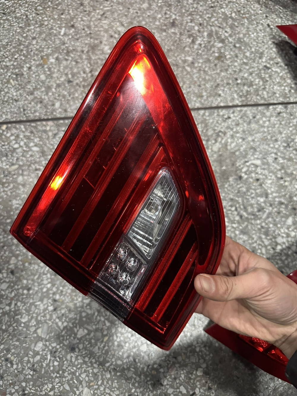 Задний фонарь Mercedes-Benz ML350/ML400 W166 оригинал,