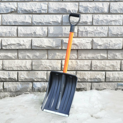 Лопата автомобильная "Авто-Вьюга Стандарт" неразборная 260*350мм с оц.планкой, оранжевый черенок