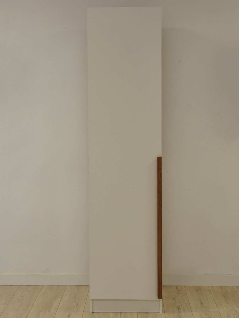 Шкаф Джамбо+ с дубовыми ручками, 215х51.2х58