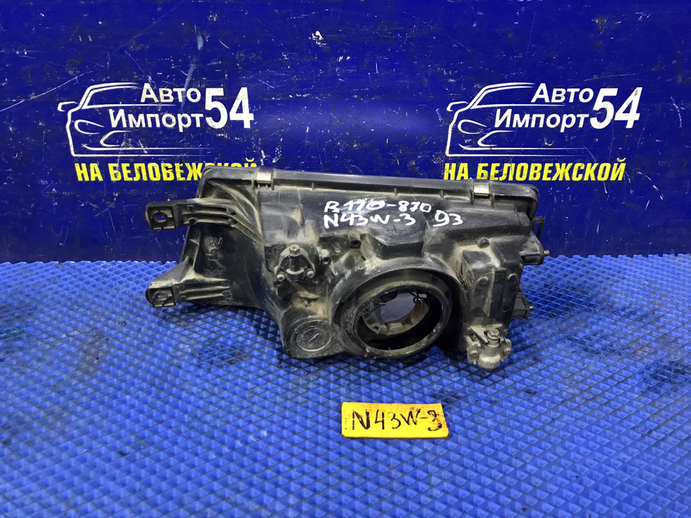 Фара передняя правая MITSUBISHI CHARIOT 1994