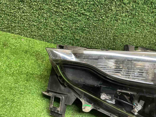 Фара левая Mazda CX-5 2 (2017-2021) LED