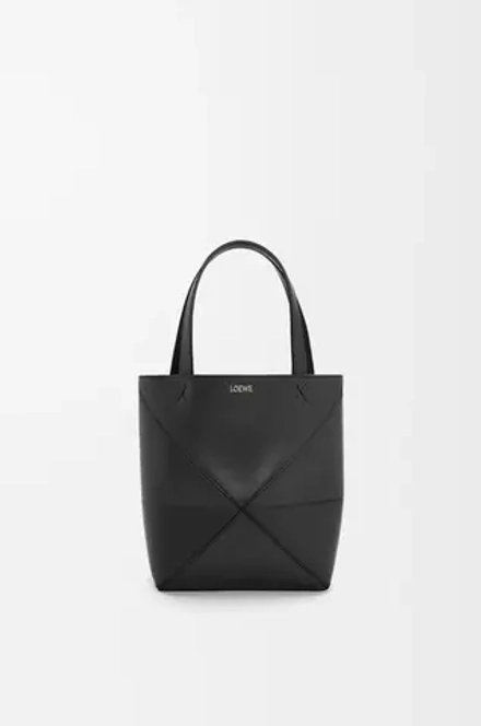 Loewe Мини-сумка Puzzle Fold из блестящей телячьей кожи, черный