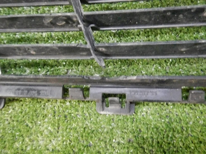 Решетка переднего бампера BMW 3er G20 (2018-2022)