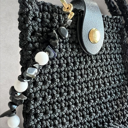 Сумка-чехол. Вставки из камней. Агат и Розовый кварц