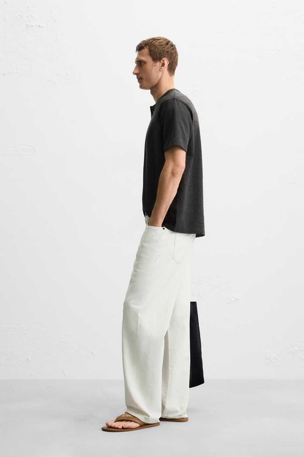 ZARA ФУТБОЛКА В ПОЛОСКУ С ВОРОТНИКОМ НА ПУГОВИЦАХ, ХАКИ