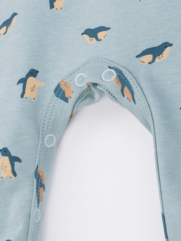 Слип с кнопками по шаговому шву 