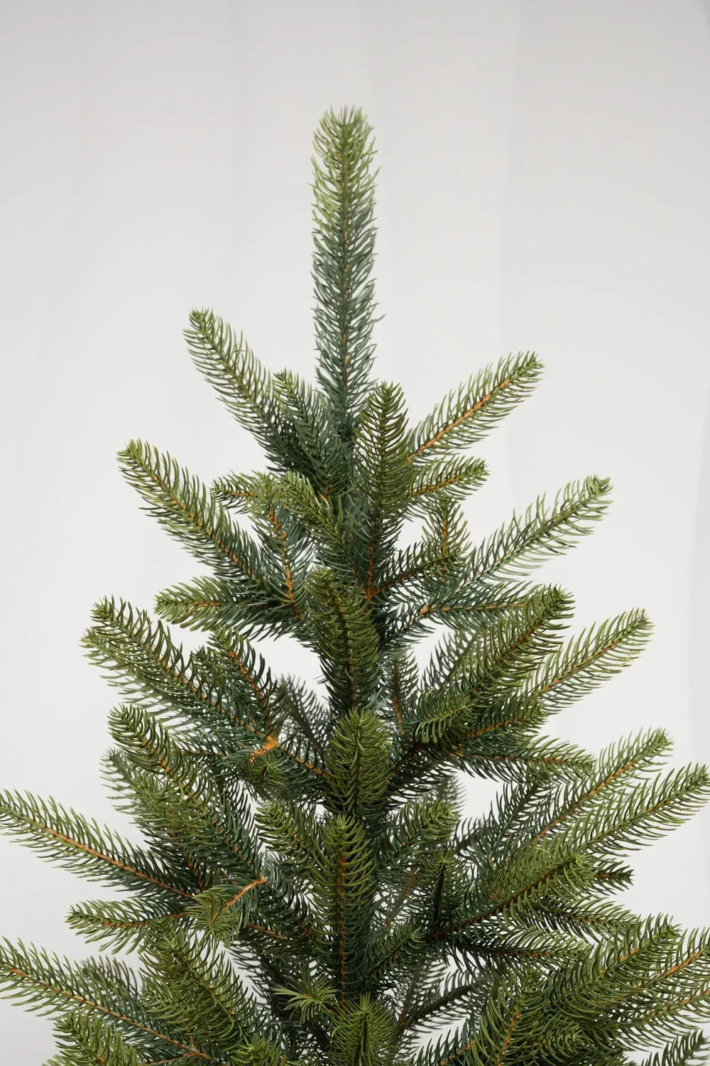 Искусственная елка Приморская 210 см., 100% литая хвоя, ЕлкиТорг (53210)