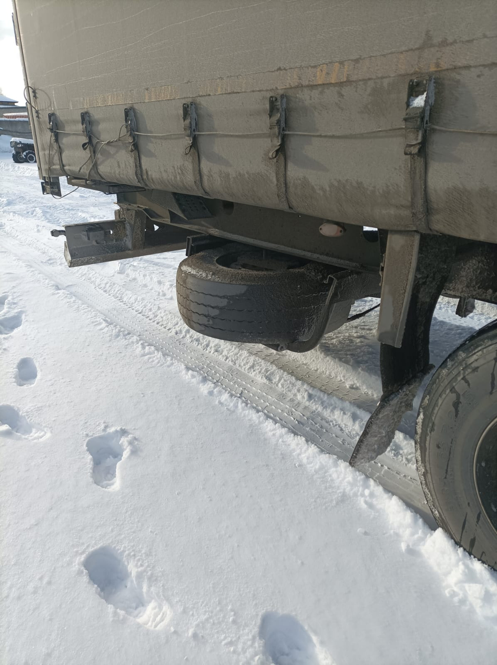HASTRAILER HASLINER Полуприцеп шторный 3 оси 06