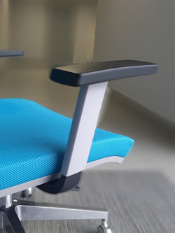 Light операторское кресло на пятилучие