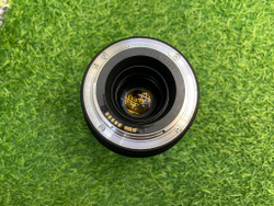 Canon EF 100mm 2.8 Macro USM