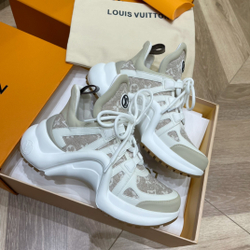 Louis Vuitton Archlight