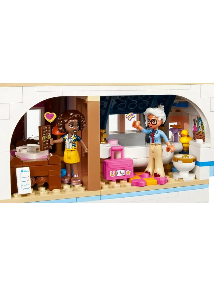 Конструктор Friends 42638 Замок с местом для отдыха