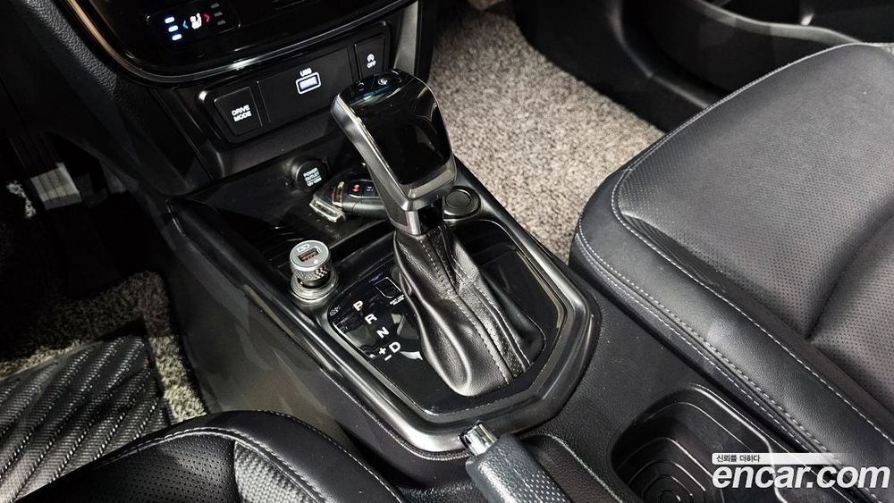 KG Mobility (Ssangyong) Very New Tivoli Бензин 1.5 2WD (11.2020)