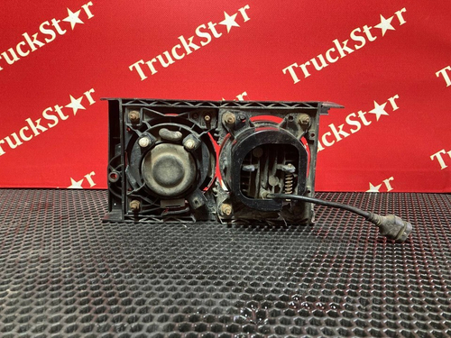 Фара противотуманная левая