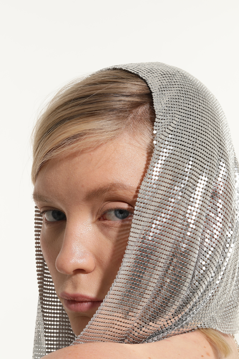 Сет из топа и накидки на голову