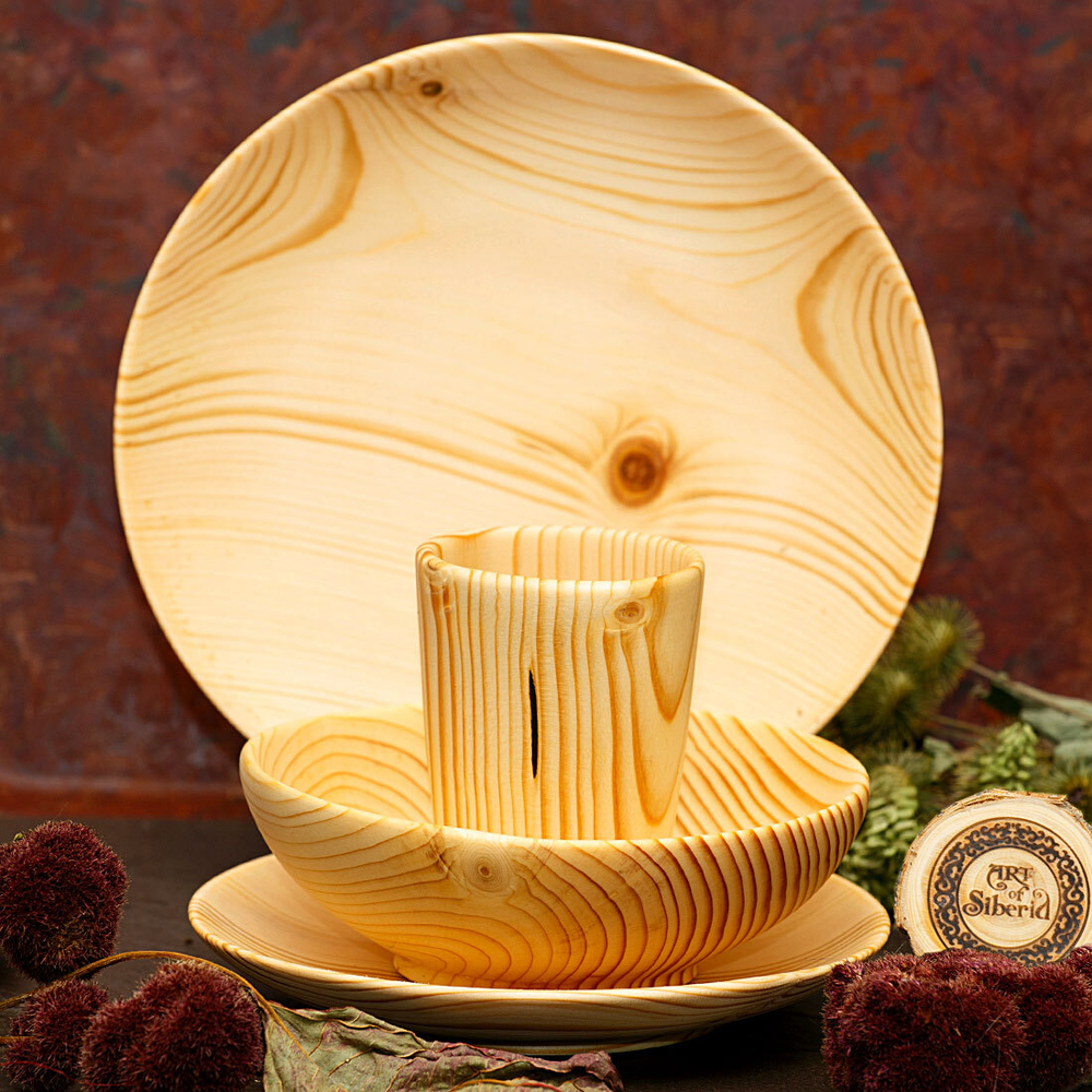 Набор деревянных тарелок и стакан Art of Siberia из сибирской пихты. TN35