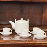 Чайник с орнаментом