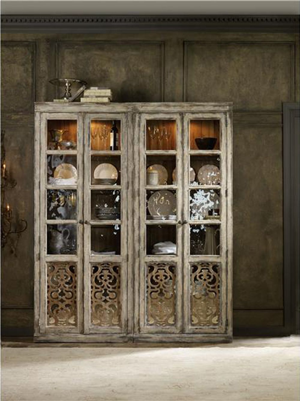 Витрина "Шателе Курио"